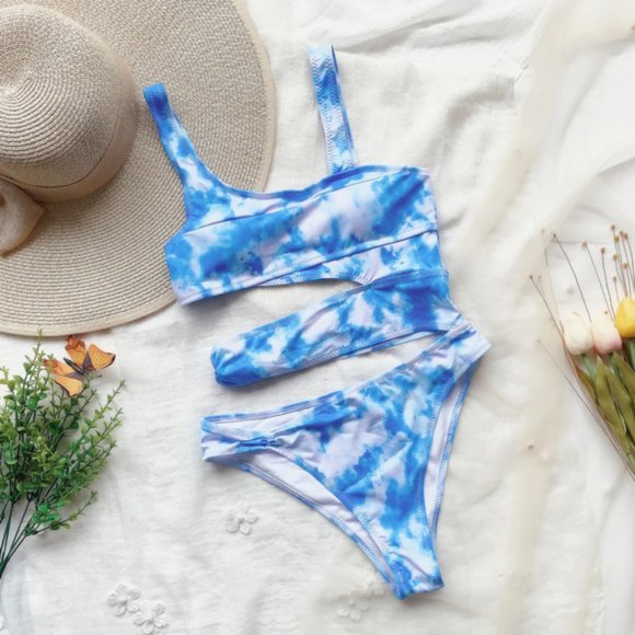 Six Eight Ten Other - 😍Reserved 😍 LAST 1 - Blue Tie Dye Cloud Swim Med